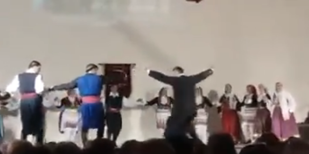 Σάρωσε το video με τον παπά Νικόλα να χορεύει κρητικά στο Διδυμότειχο