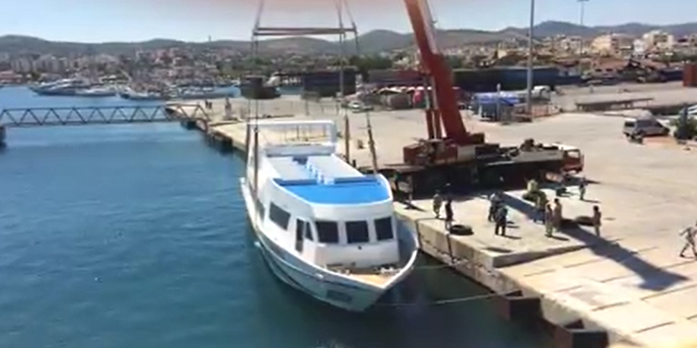 Η καθέλκυση του ταχύπλοου ΖΕΦΥΡΟΣ της SAOS Ferries στο λιμάνι του Λαυρίου (video)