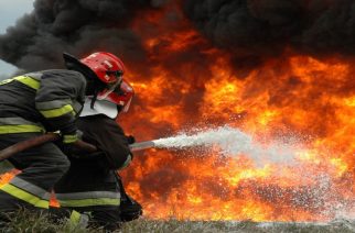 Η ΕΛΑΣ στηρίζει την Πυροσβεστική με προσωπικό και μέσα στη “μάχη” κατά των πυρκαγιών