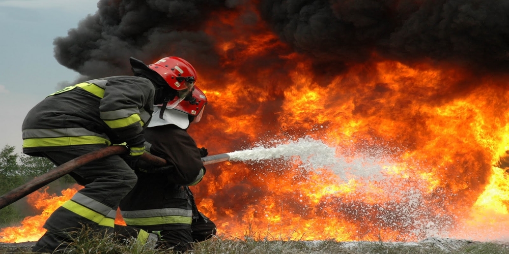 Η ΕΛΑΣ στηρίζει την Πυροσβεστική με προσωπικό και μέσα στη “μάχη” κατά των πυρκαγιών