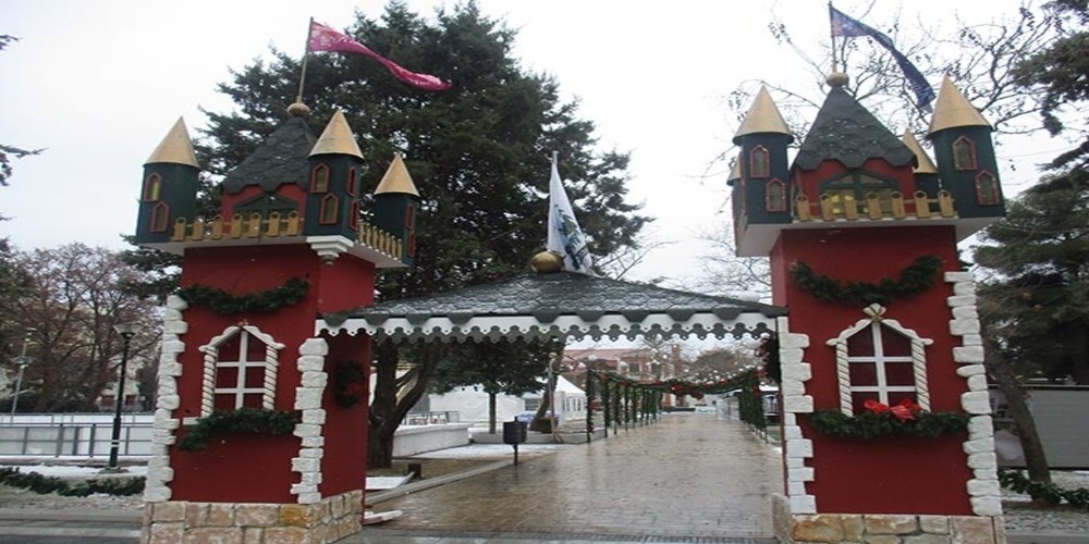 Αλεξανδρούπολη: Η δημοπρασία έφερε τελικά 7-και όχι μία-επιχειρήσεις στο Χριστουγεννιάτικο Πάρκο