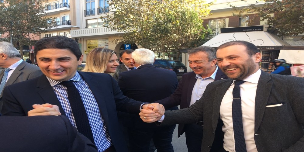 Συνωστισμός υποψηφίων για το ψηφοδέλτιο, στην πίτα της ΝΟΔΕ Έβρου παρουσία Αυγενάκη