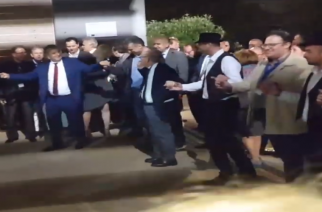 Ο χορός του Προέδρου της ΚΕΔΕ και Δημάρχου Αμαρουσίου Γιώργου Πατούλη στο Διδυμότειχο (ΒΙΝΤΕΟ)