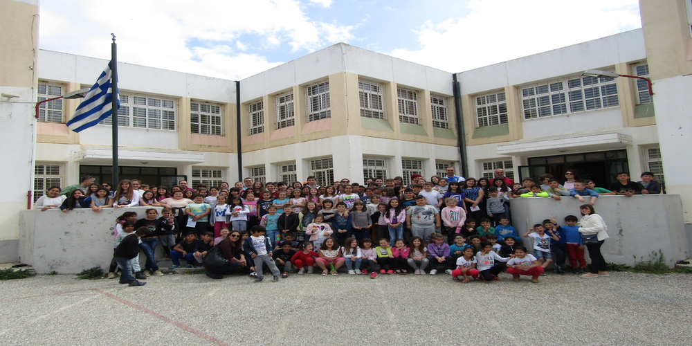 Ο “Παγκόσμιος” Κώστας Γκατσιούδης επισκέφθηκε σχολεία της περιοχής