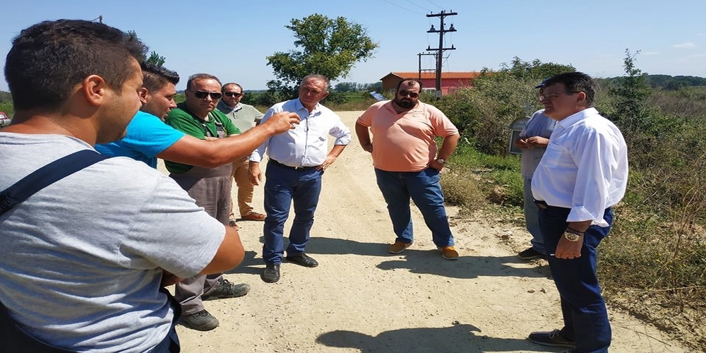 Τα έργα για τις πλημμύρες συζήτησαν επιτόπου Πέτροβιτς, Βενετίδης με τους αγρότες