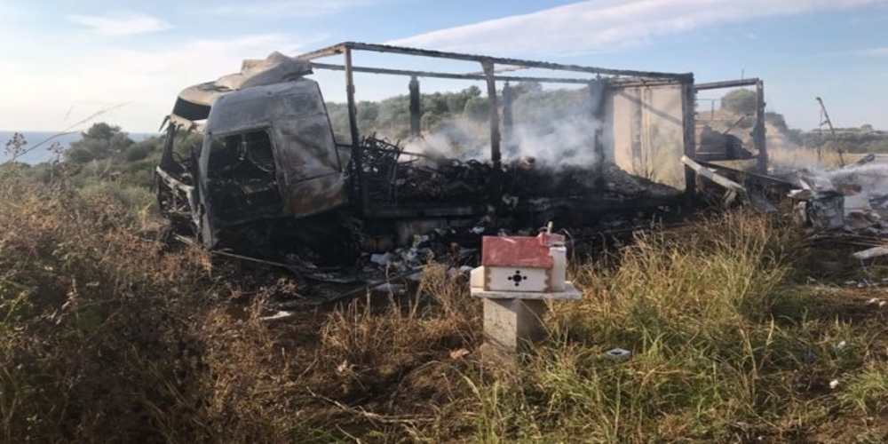 ΤΡΑΓΩΔΙΑ: Κάηκαν 11 άνθρωποι που ξεκίνησαν απ’ τον Έβρο και τράκαραν με νταλίκα στην Καβάλα