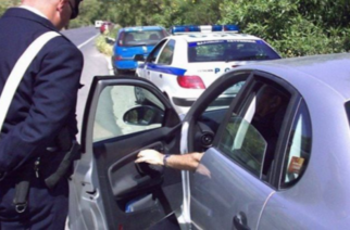 Αλεξανδρούπολη: Συλλήψεις δύο νεαρών που οδηγούσαν χωρίς δίπλωμα