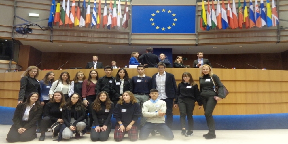 Μαθητές από Αλεξανδρούπολη και Ξάνθη στο Ευρωπαϊκό Κοινοβούλιο στις Βρυξέλλες