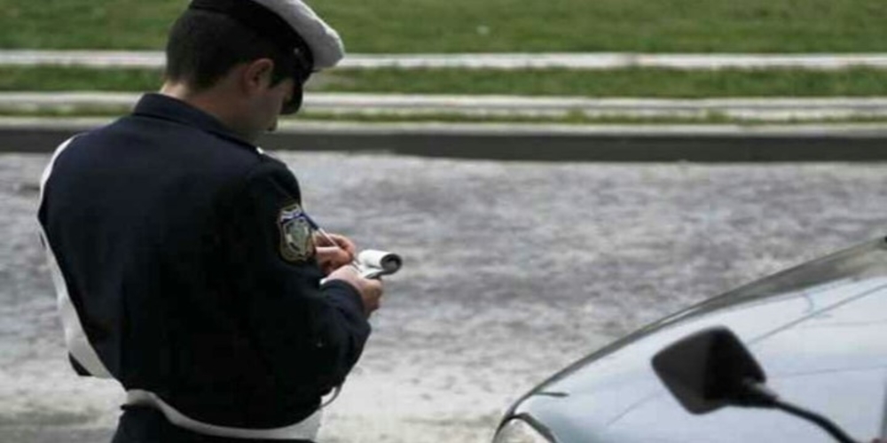 Μπαράζ συλλήψεων στην Εγνατία οδό νεαρών που δεν είχαν δίπλωμα οδήγησης