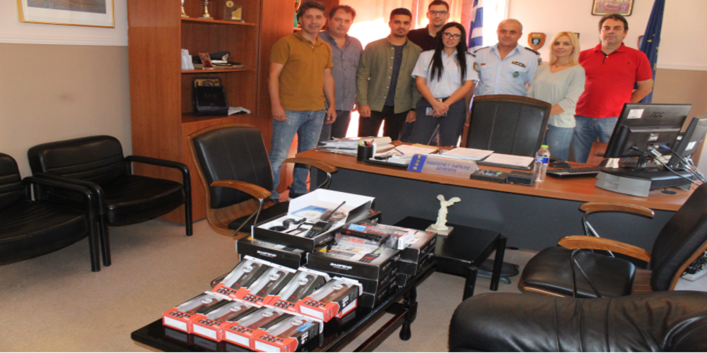 Δωρεά ασυρμάτων και συσκευών φωτισμού από την Ένωση Αστυνομικών στην Αστυνομική Διεύθυνση Αλεξανδρούπολης