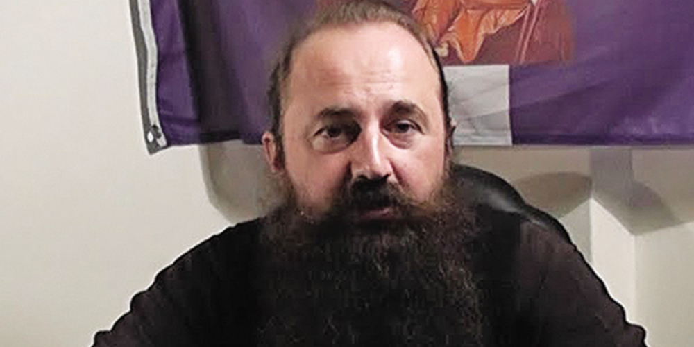 Κρατείται στο αυτόφωρο ο καθαιρεθείς κληρικός Ι. Καρασακαλίδης – Συνελήφθη για αντιποίηση αρχής – Τελούσε κηδεία σε χωριό