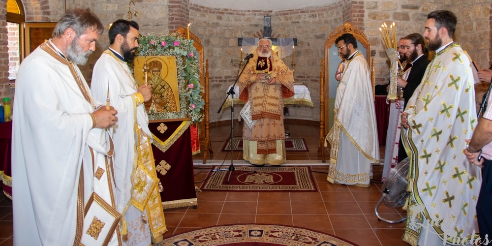 Εγκαίνια Ιερού Ναού Αγίου Νεκταρίου στο Αμόριο, από τον Σεβασμιότατο Μητροπολίτη κ.Δαμασκηνό (φωτορεπορτάζ)