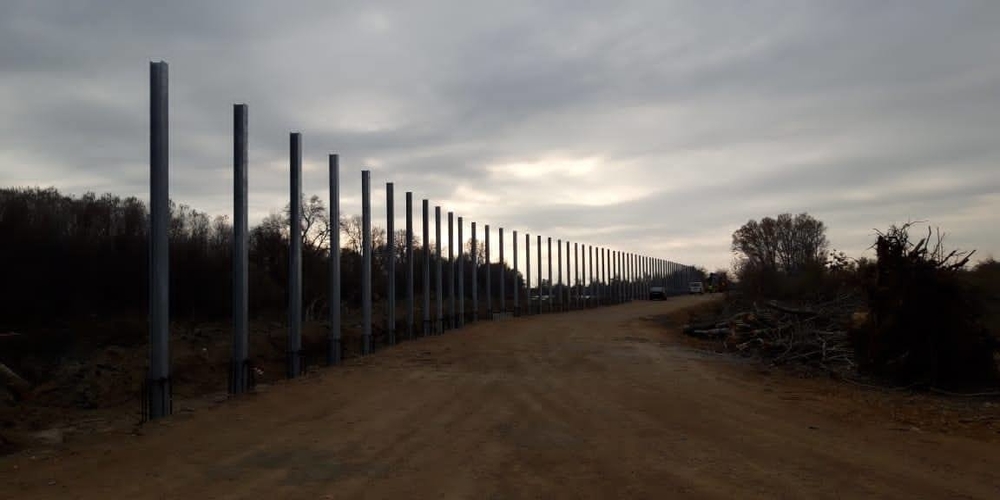 Έβρος: Προχωρούν οι εργασίες κατασκευής του φράχτη στην περιοχή Φερών