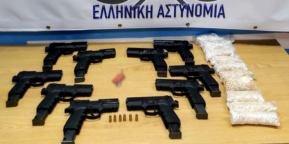 Γεμιστή Έβρου: Ήρθε να πουλήσει πιστόλια και ναρκωτικά, αλλά ο αγοραστής ήταν.. αστυνομικός και συνελήφθη