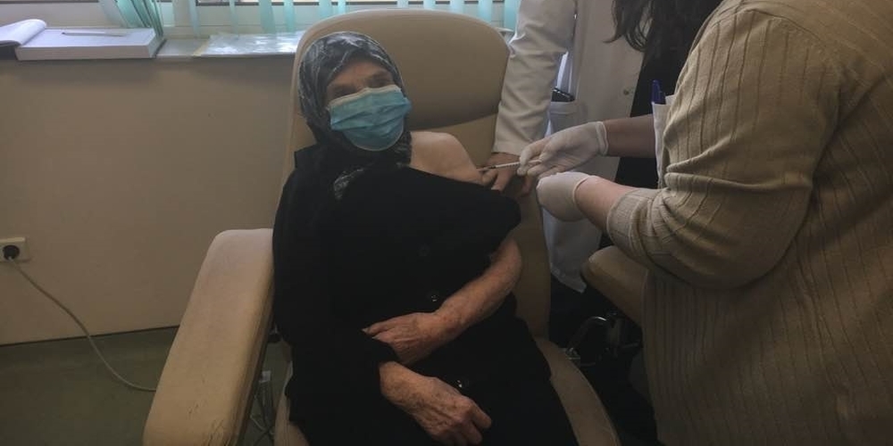 Κορονοϊός: Η Εβρίτισσα ηλικίας 100 χρόνων που εμβολιάστηκε χθες στο Π.Γ.Νοσοκομείο Αλεξανδρούπολης