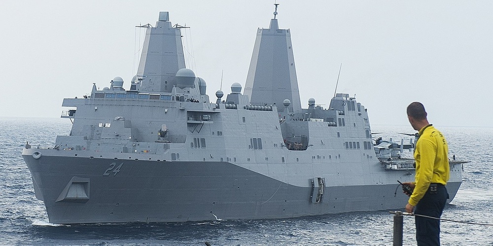 Καταπλέει σήμερα στο λιμάνι της Αλεξανδρούπολης το τεράστιο Αμερικανικό πολεμικό πλοίο “USS Arlington”