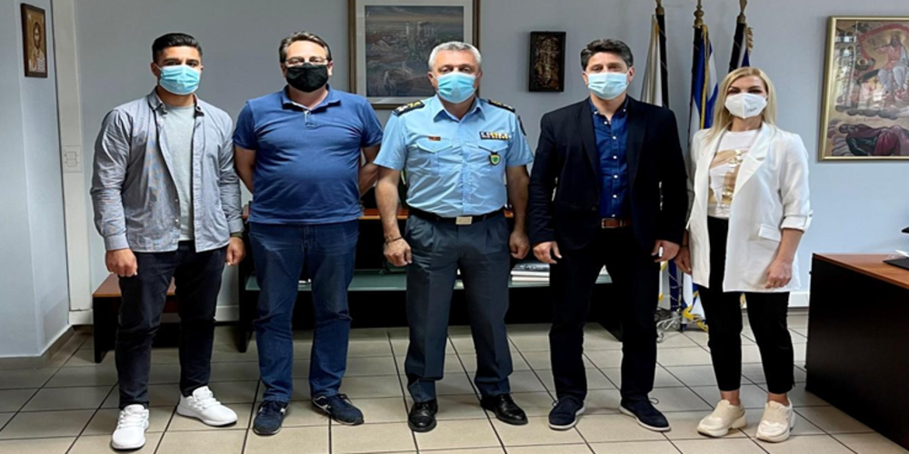 Αλεξανδρούπολη: Το μαθητικό μουσικό συγκρότημα «Άκρον άωτον» υποδέχτηκε στο γραφείο του ο δήμαρχος Γ.Ζαμπούκης