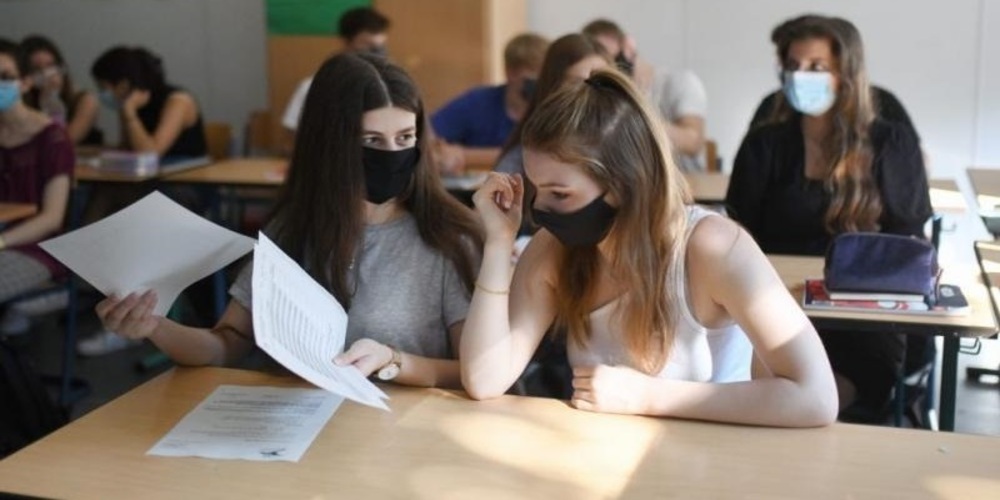 Υπουργείο Παιδείας: Τέλος η υποχρεωτική χρήση μάσκας στα σχολεία, με μια εξαίρεση