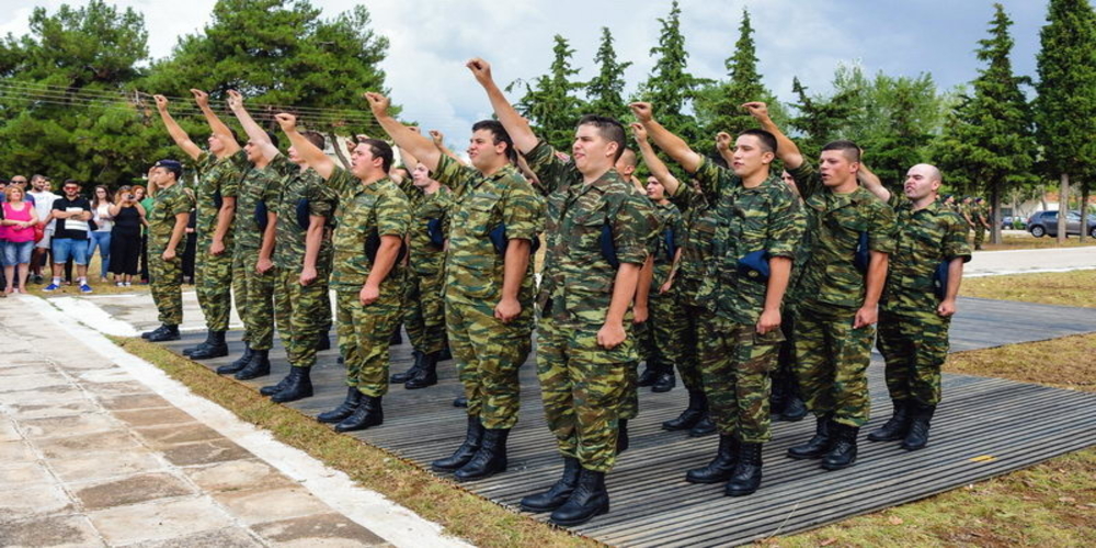 Αλεξανδρούπολη: Τελετή ορκωμοσίας νεοσυλλέκτων οπλιτών της 2022 Δ ΕΣΣΟ στο “Στρατόπεδο ΚΑΝΔΗΛΑΠΤΗ”