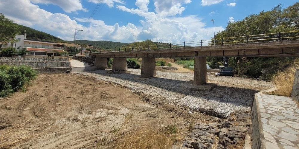 Αλεξανδρούπολη: Αποκαθίστανται οι καταστροφές της γέφυρας στα Λουτρά της Δ.Ε Τραϊανούπολης