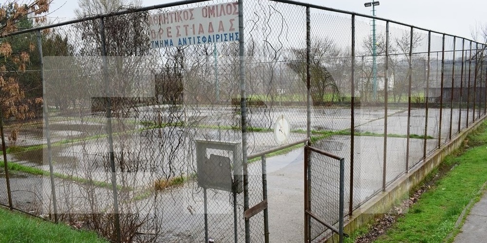 Ορεστιάδα: Ανακατασκευάζονται και τα 6 γήπεδα τένις – Ακυρώνεται το αθλητικό “μπαλόνι” λόγω προβλημάτων