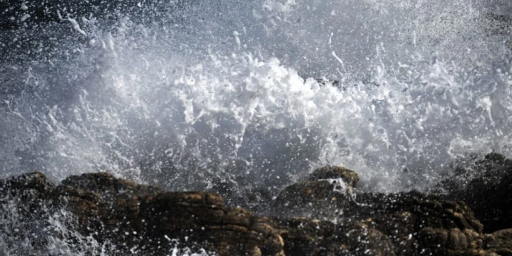 «Καμπανάκι» για την κακοκαιρία στη Θράκη: Έως και 3,5 μέτρα θα φτάσουν τα κύματα