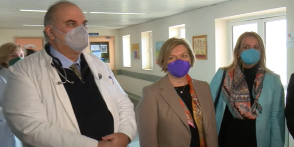 Το Π.Γ.Νοσοκομείο Αλεξανδρούπολης επισκέφθηκε η Εβρίτισσα Αναπληρώτρια υπουργός Υγείας Μίνα Γκάγκα – Ενημερώθηκε για τα προβλήματα